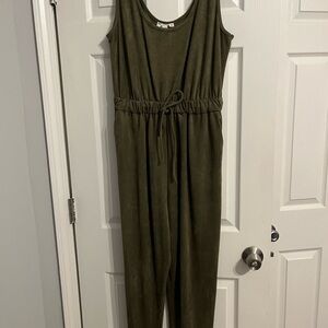 Olive Green Sleeveless Jumpsuit